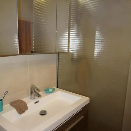 Appartamento Hyères, 2 Pièces, 4 Personnes - Fr-1-335-123 *